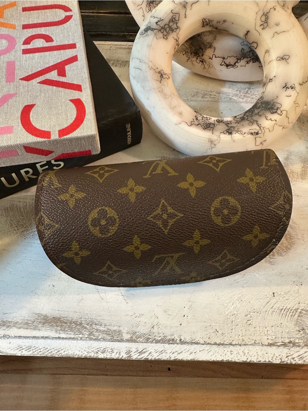 Xl Handcrafted Leather Sunglasses Case - Picture 9 of 10